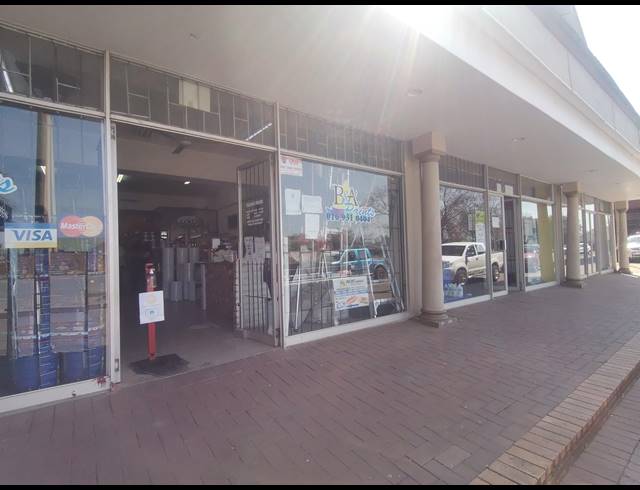 975M² BUSINESS CENTRE FOR SALE IN VANDERBIJLPARK SW 1
